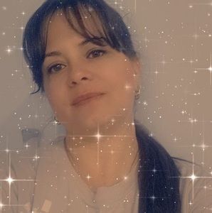 Meet your Posher, Dayana